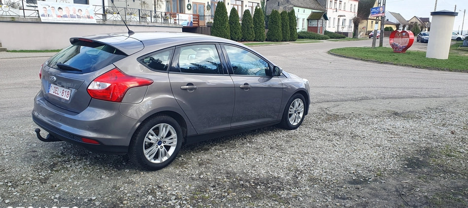 Ford Focus cena 24900 przebieg: 240000, rok produkcji 2014 z Kłobuck małe 37